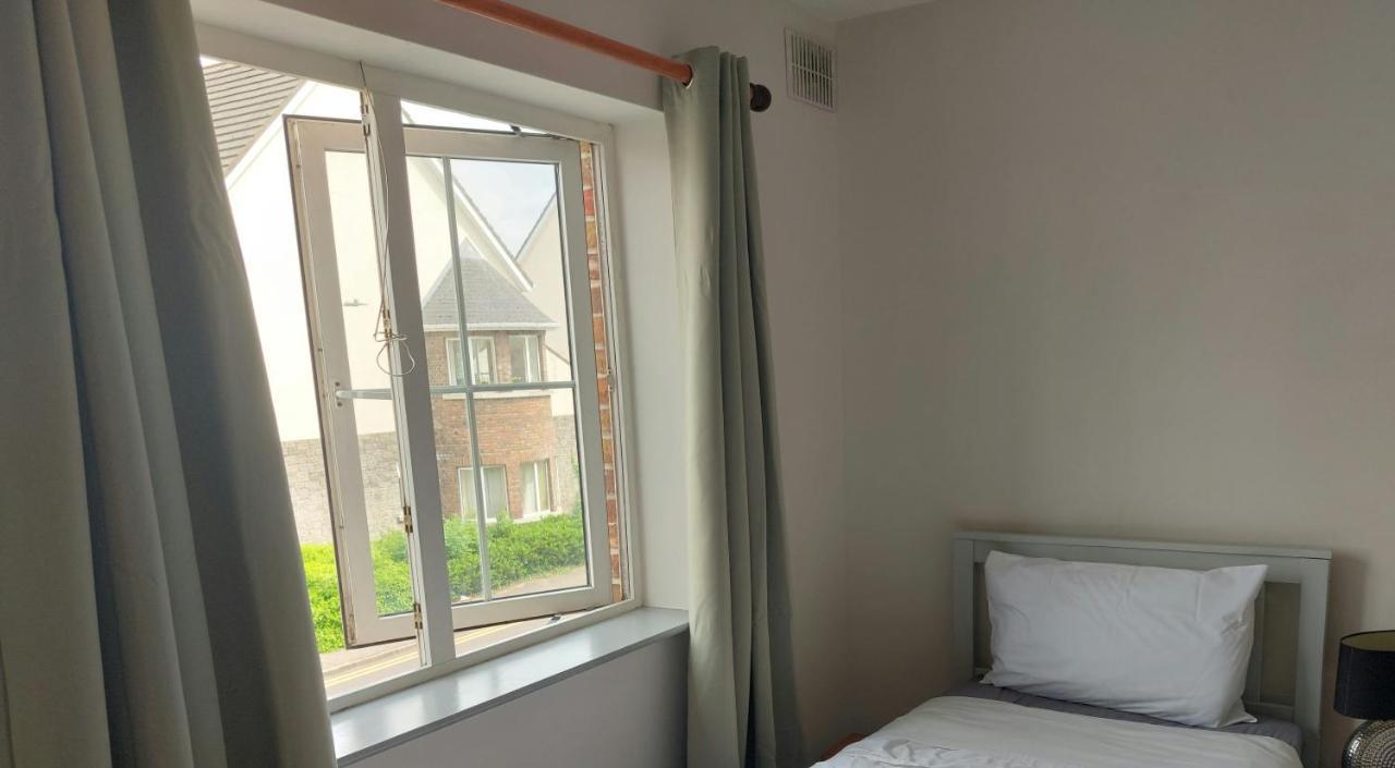 Apartament Cathedral Court Ennis Zewnętrze zdjęcie